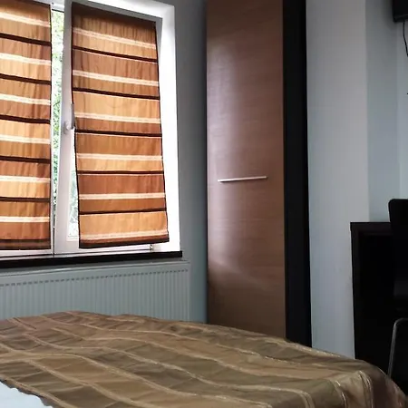 Office Брашов